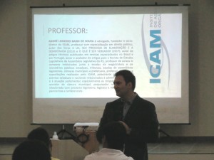 Professor, Dr. André Barbi ministrou o curso